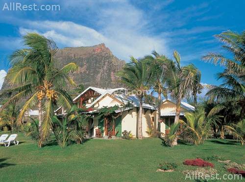Le Pavillons Hotel 5